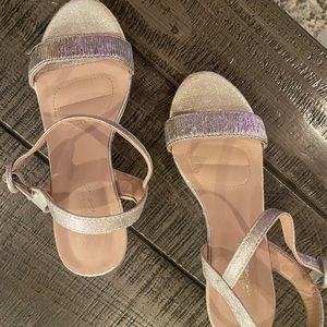 DSW girls size 3 silver dress shoes EUC